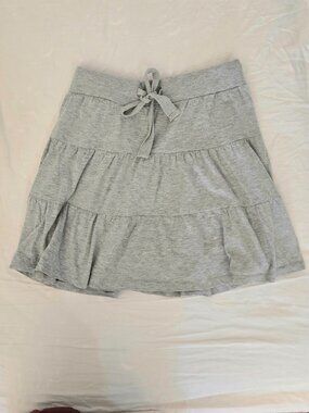 Grey skirt